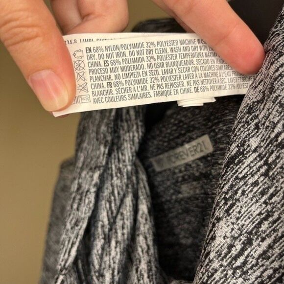 Forever 21 Women’s Gray Cowl Neck Pullover Athletic Top Size M - Picture 6 of 8